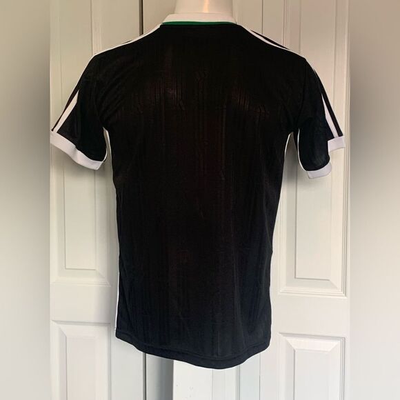 Retro adidas v-neck shirt - Picture 3 of 7